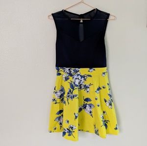 🎉Host Pick🎉City Triangles Mini Dress Size 7